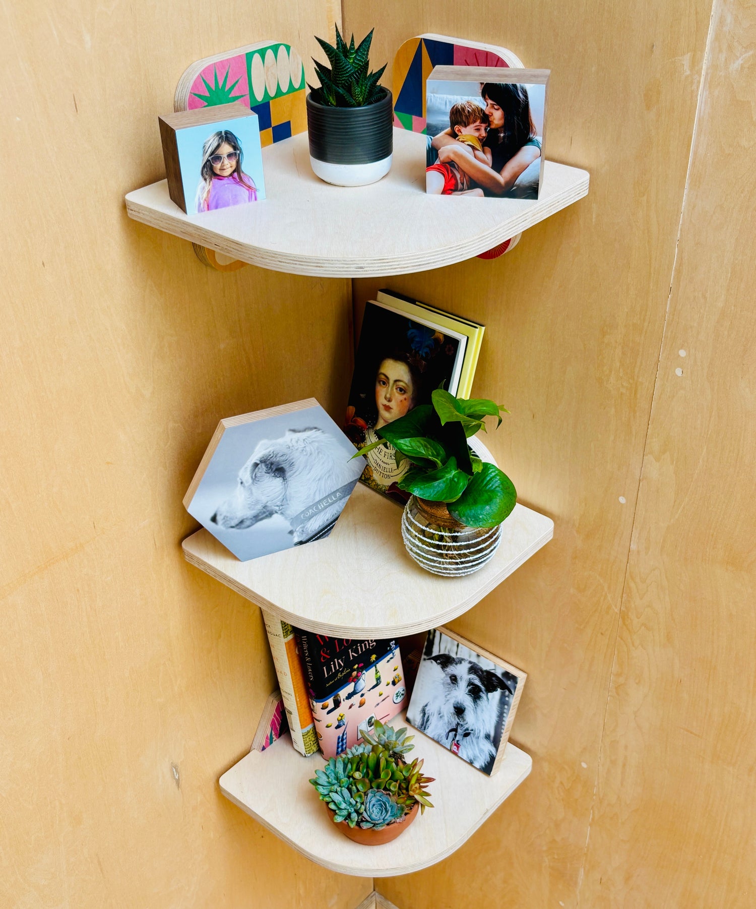 Floating Corner Shelves Explained: Design, History & Styling Inspiration