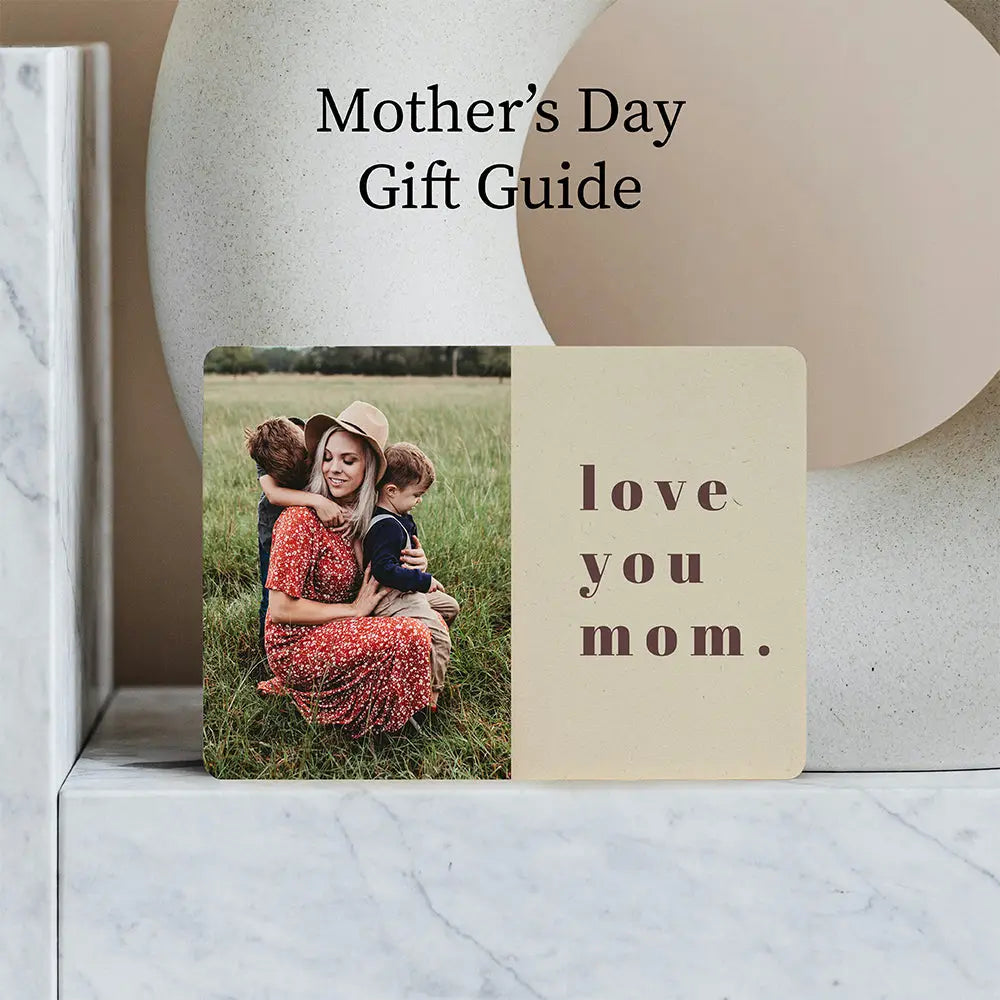 Mother’s Day gift guide display with custom wood plaque and photo for perfect gifts.
