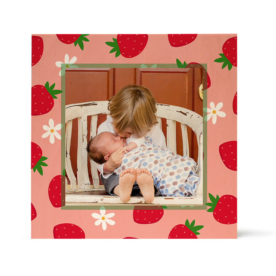 Strawberry-themed photo frame in Birch Pattern Wood Print - Spring Strawberries design